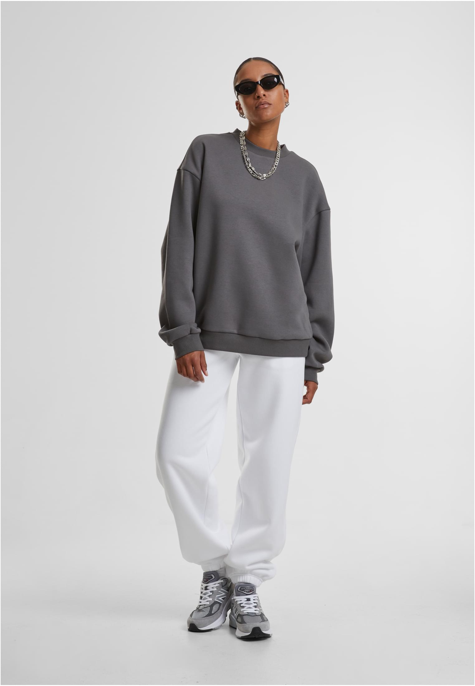 Ladies Fluffy Sweatpants | white