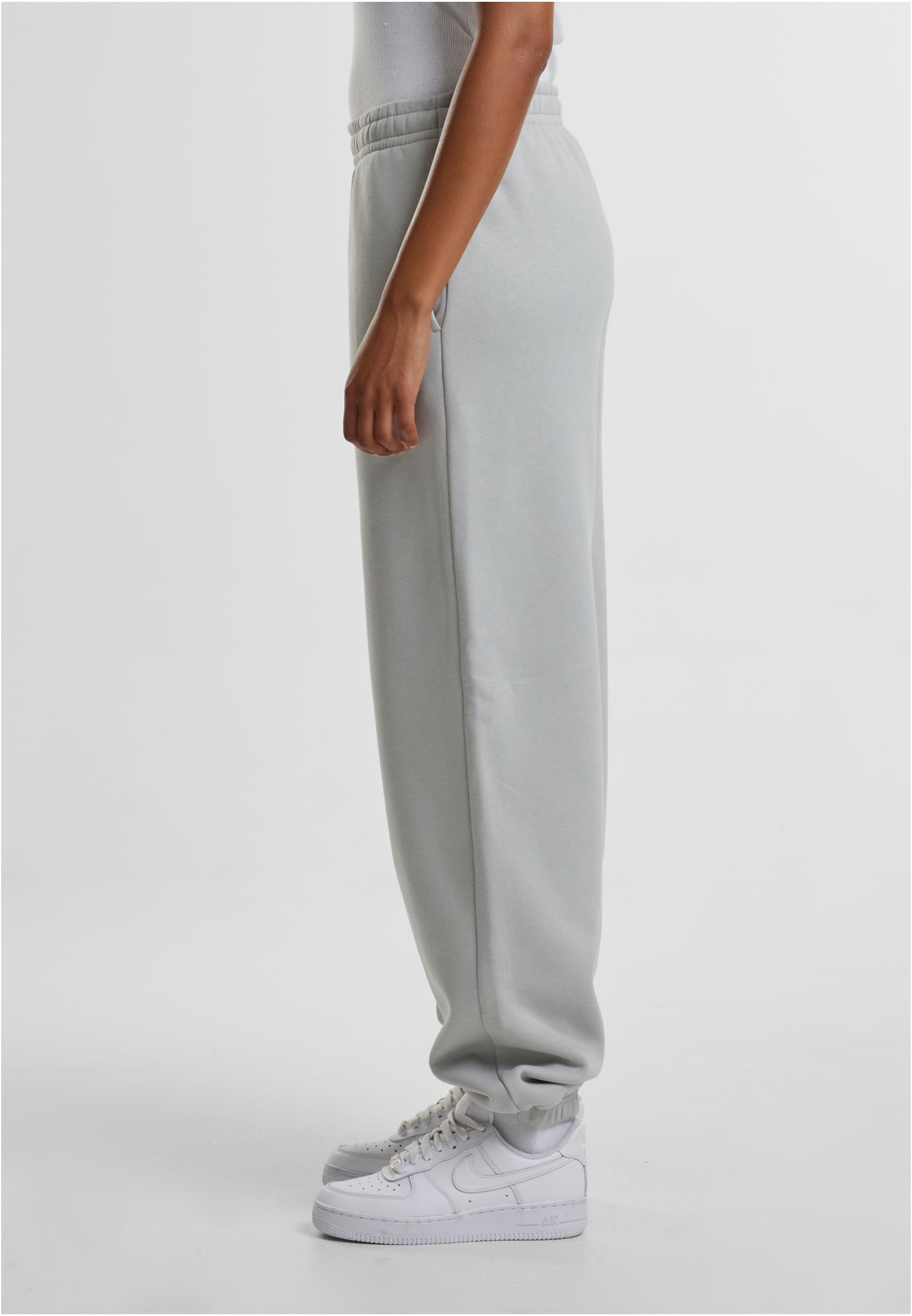 Ladies Fluffy Sweatpants | lightasphalt