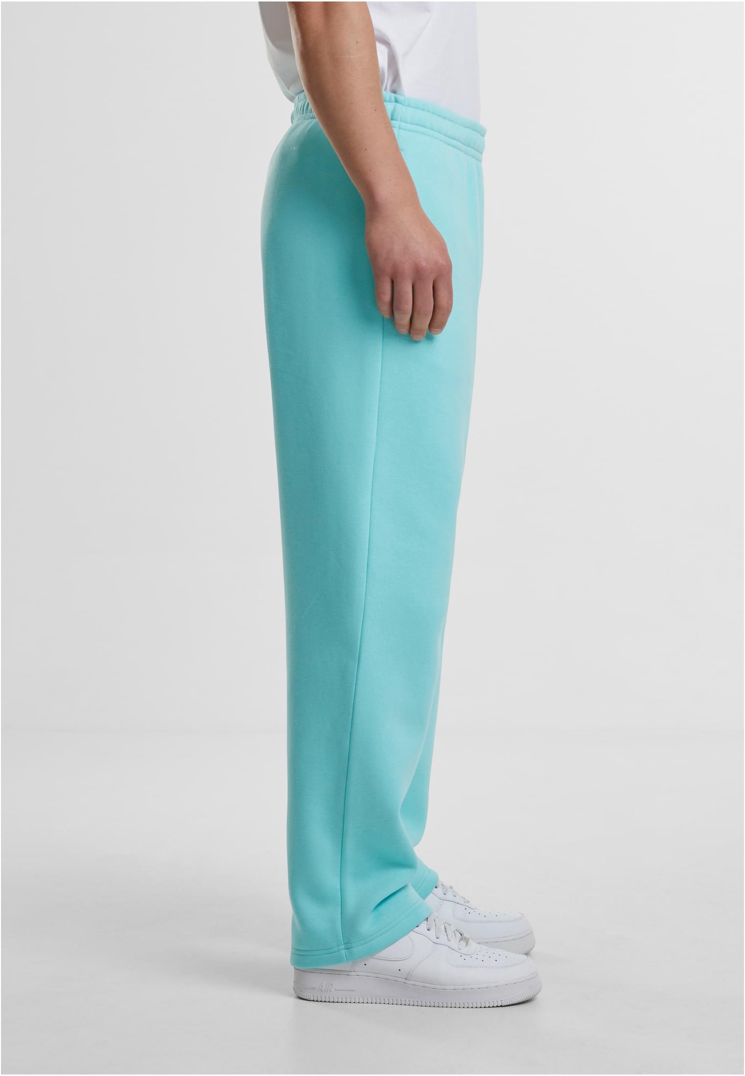 Fluffy Trackpants | berylblue