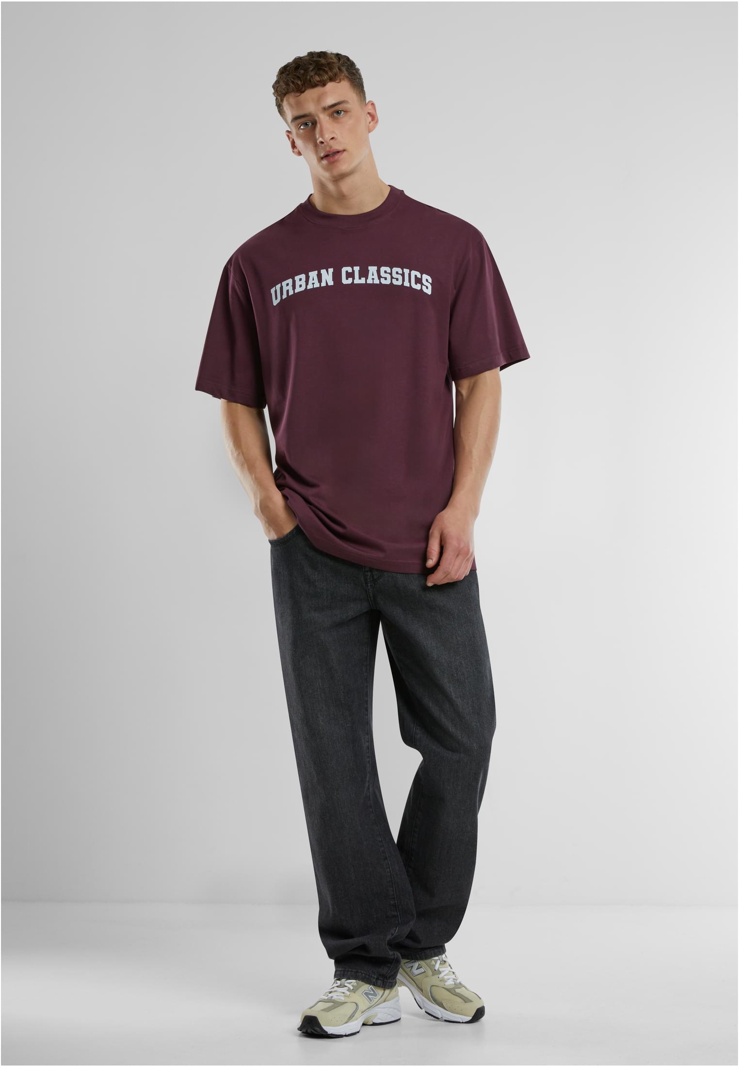 UC College Logo Tall Tee | redwine