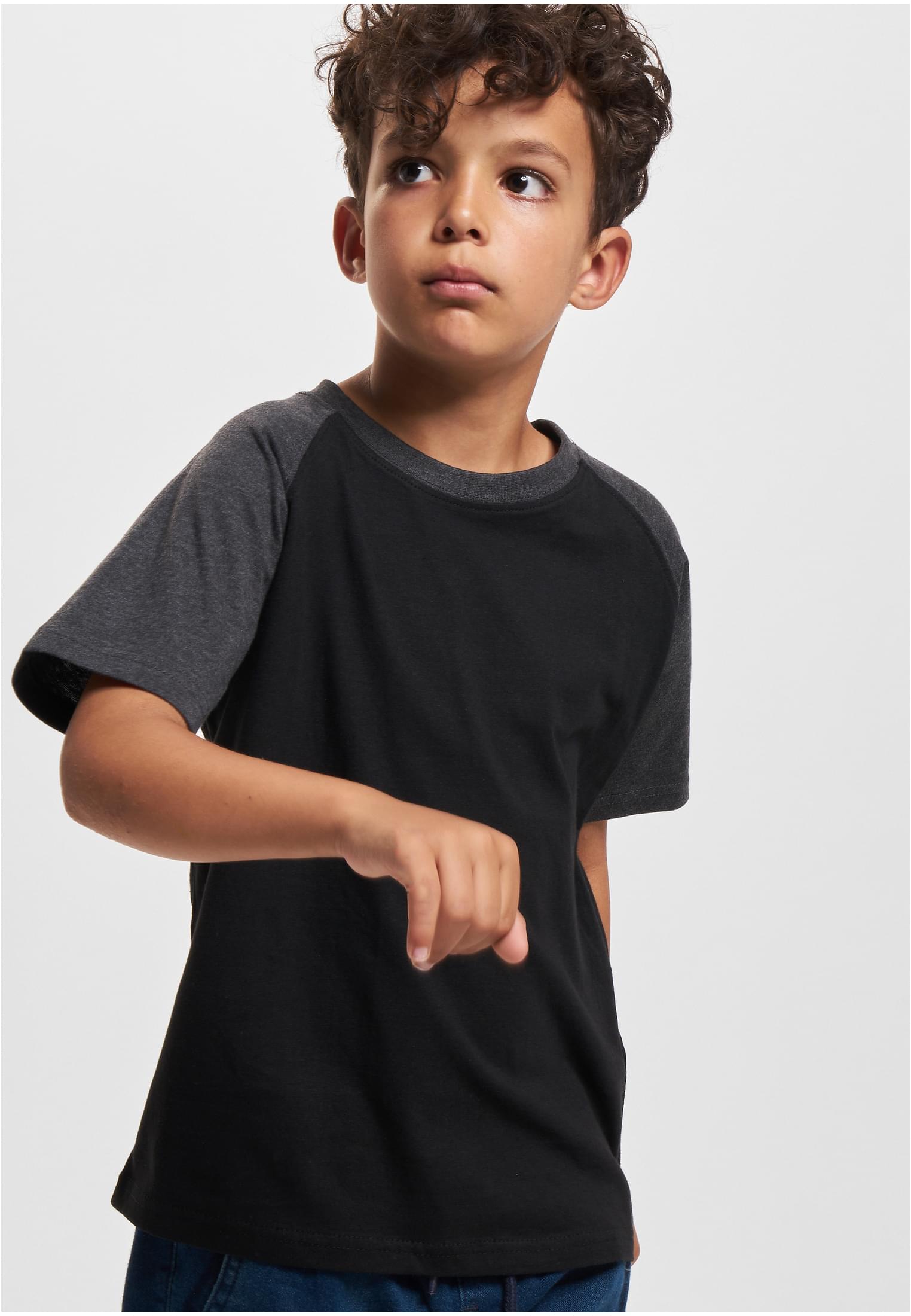 Boys Raglan Contrast Tee | black/charcoal